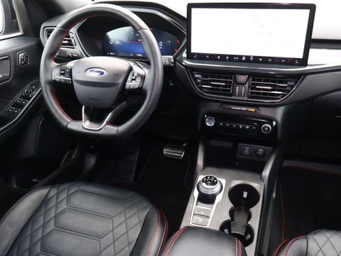 Used 2023 Ford Escape ST-Line Elite w/ Premium Technology Package image 11