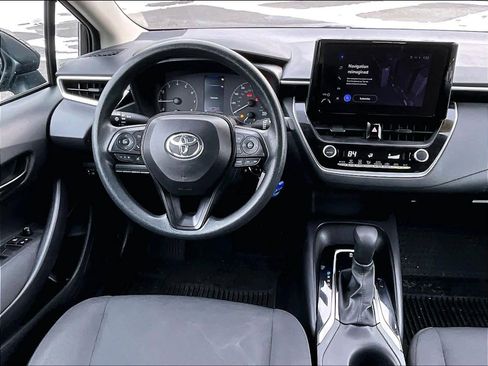 Used 2024 Toyota Corolla LE image 17