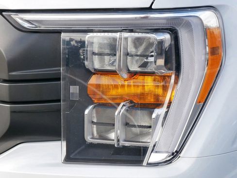 Certified 2022 Ford F150 XLT w/ Equipment Group 302A High image 5