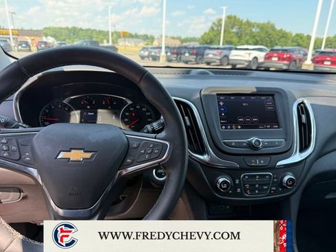 Used 2024 Chevrolet Equinox LT w/ LPO, Floor Liner Package FWD image 12