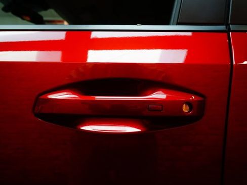 Certified 2025 Nissan Kicks SV AWD/4WD image 68