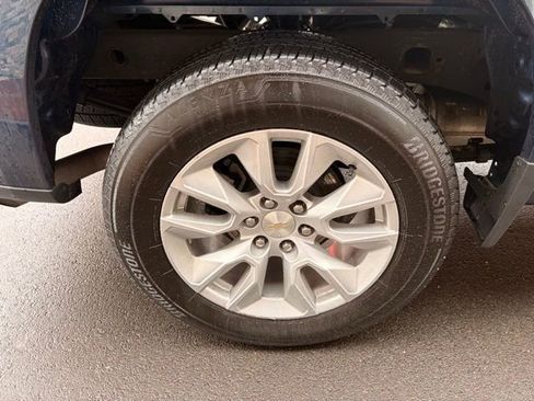 Used 2023 Chevrolet Silverado 1500 Custom AWD/4WD image 11