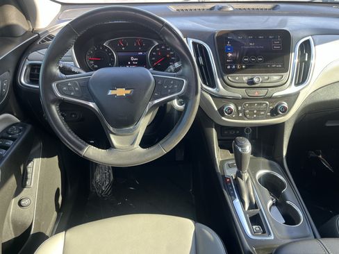 Used 2019 Chevrolet Equinox Premier w/ LPO, Cargo Package FWD image 17