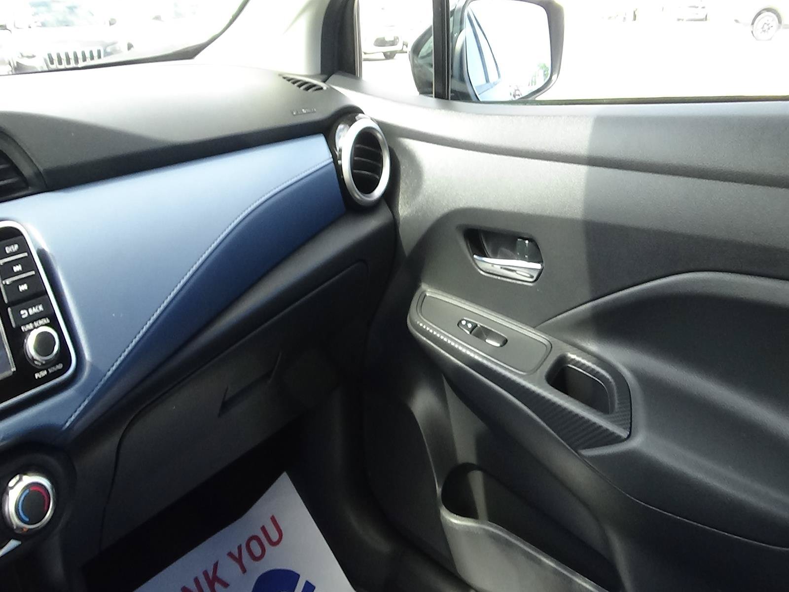 Used 2025 Nissan Versa SV FWD image 27