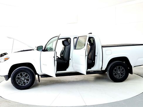 Used 2023 Toyota Tacoma SR5 image 10