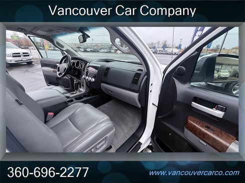 Used 2010 Toyota Tundra Limited image 17