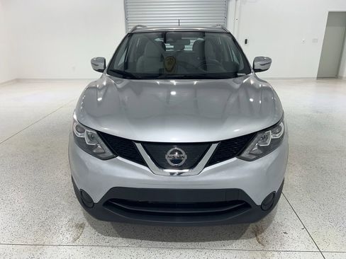 Used 2019 Nissan Rogue Sport SV FWD image 8