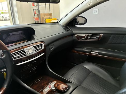 Used 2007 Mercedes-Benz CL 600 image 25