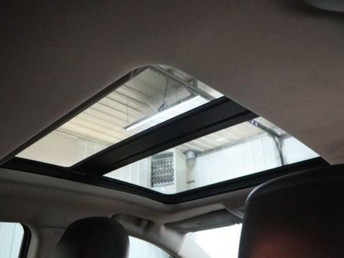 Used 2012 Buick LaCrosse Premium image 12