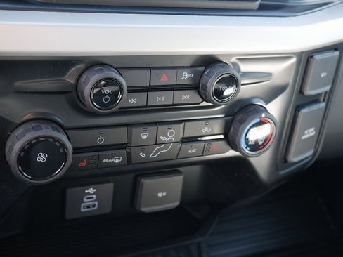 New 2025 Ford F550 XLT w/ XLT Value Package image 18