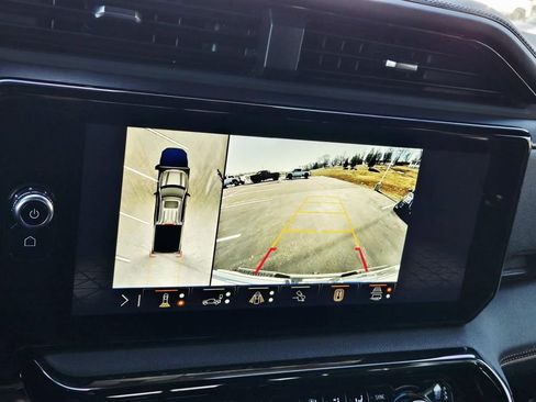 Used 2025 GMC Sierra 1500 AT4 w/ AT4 Premium Package image 35