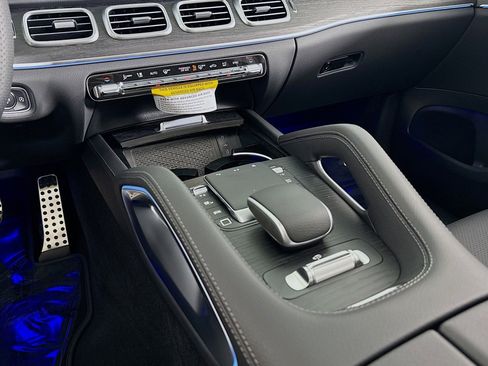 New 2026 Mercedes-Benz GLS 450 4MATIC image 5