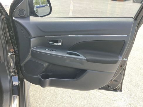 Used 2024 Mitsubishi Outlander Sport AWD image 31