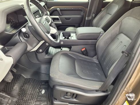 Used 2020 Land Rover Defender 110 SE AWD/4WD image 22