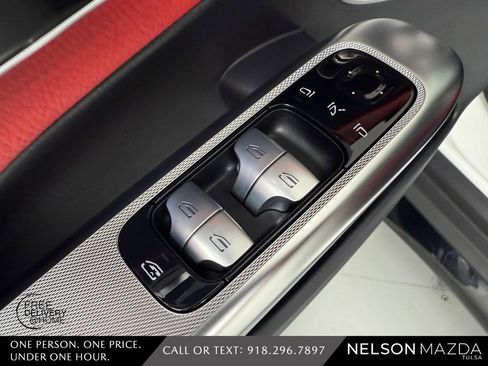 Used 2024 Mercedes-Benz GLC 43 AMG 4MATIC image 19