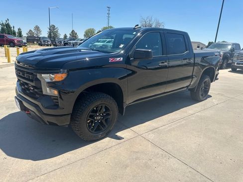 Used 2022 Chevrolet Silverado 1500 Custom Trail Boss AWD/4WD image 30