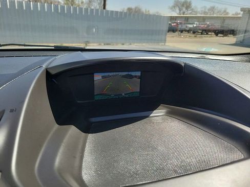 Used 2018 Ford Escape SE image 16