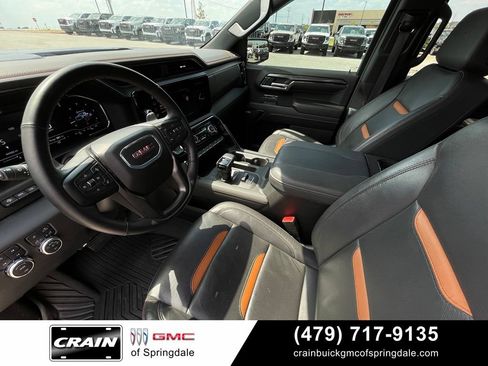 Used 2024 GMC Sierra 1500 AT4 w/ Technology Package AWD/4WD image 10