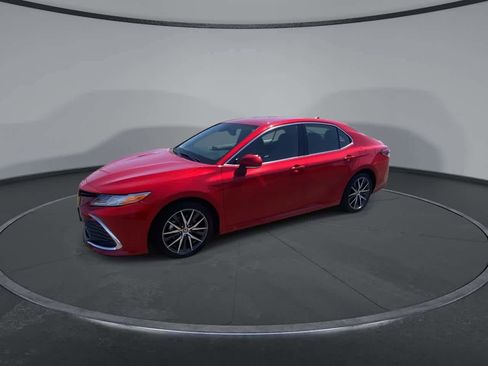 Certified 2024 Toyota Camry XLE w/ Cold Weather Package FWD image 7
