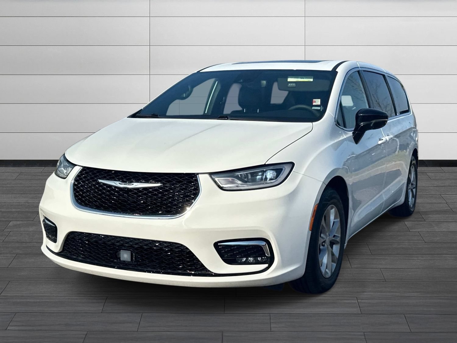 Used 2026 Chrysler Pacifica Limited FWD image 10