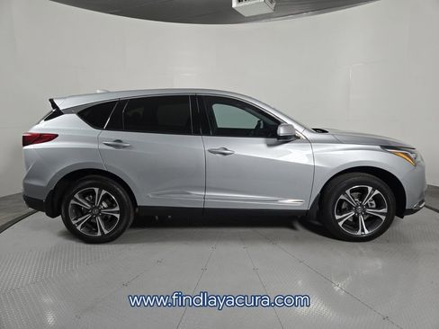 Used 2025 Acura RDX SH-AWD w/ Technology Package image 9