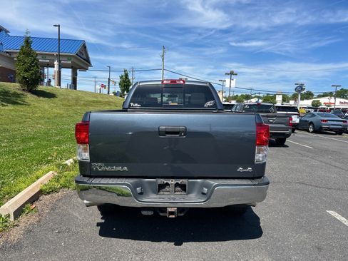 Used 2010 Toyota Tundra 4x4 Double Cab image 6