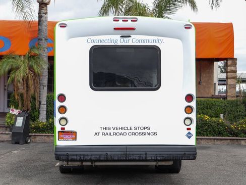 Used 2015 Ford E-450 and Econoline 450 Super Duty w/ Shuttle Bus Prep Package image 7