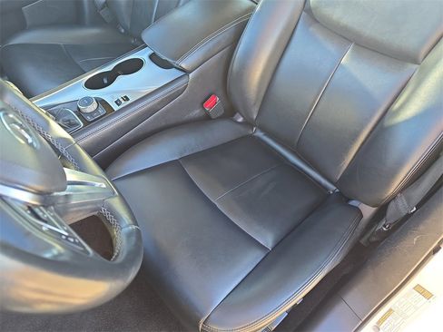 Used 2021 INFINITI Q50 Luxe image 14