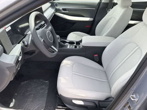 New 2026 Hyundai Sonata SE FWD image 13