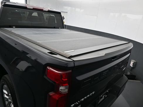 Used 2023 Chevrolet Silverado 1500 RST RWD image 40