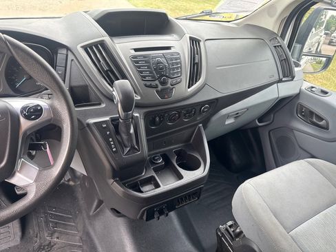 Used 2018 Ford Transit 250 T-250 image 13