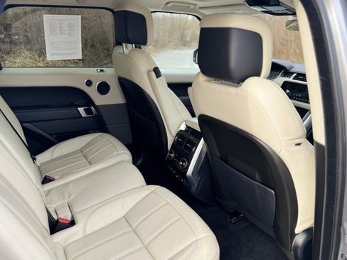 Used 2020 Land Rover Range Rover Sport HSE Dynamic image 17