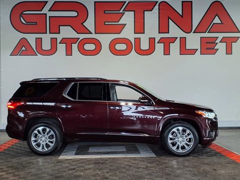 Used 2019 Chevrolet Traverse Premier w/ LPO, Floor Liner Package AWD/4WD image 1