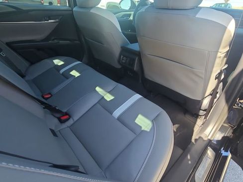 Used 2026 Toyota Camry SE w/ Convenience Package FWD image 12