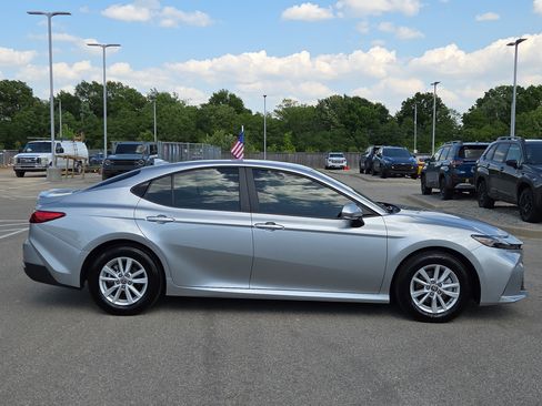 Used 2026 Toyota Camry LE w/ Convenience Package FWD image 2