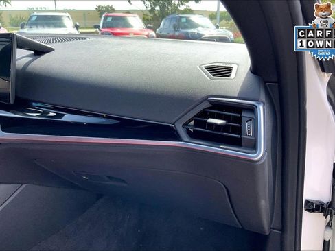 Used 2023 BMW i4 eDrive40 image 16