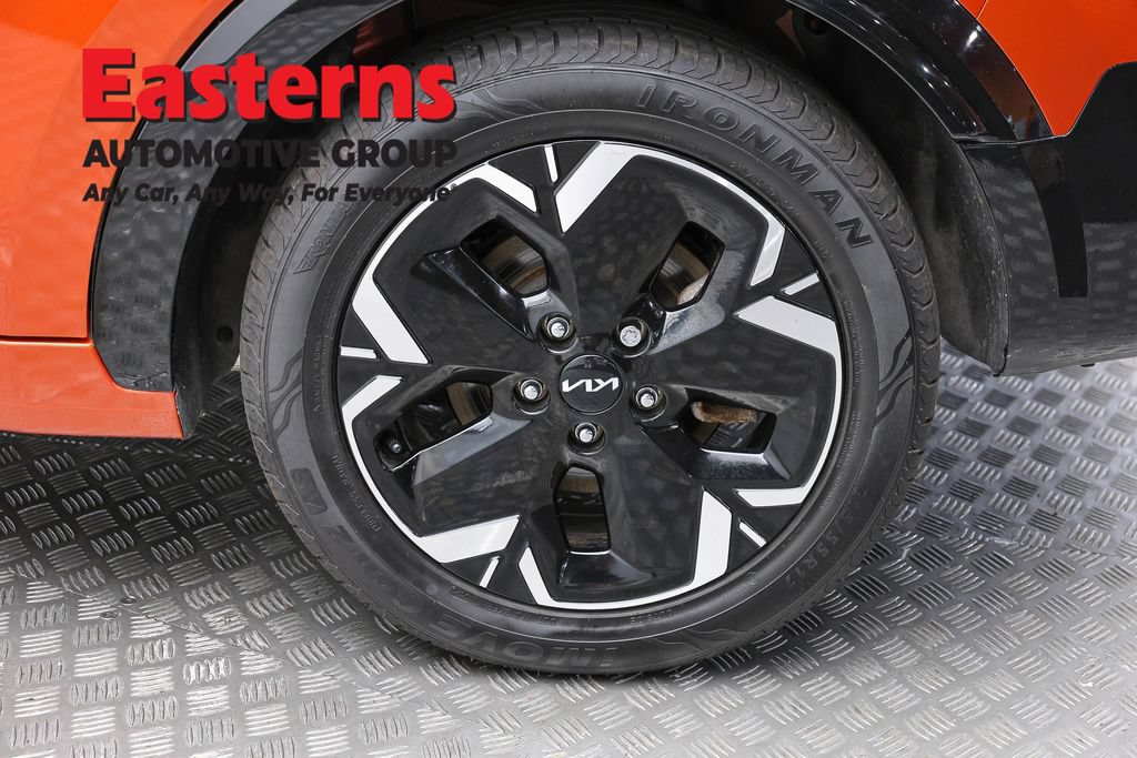 Used 2023 Kia Niro Wind w/ Wind Preserve Package FWD image 9