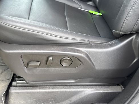 Used 2023 Chevrolet Silverado 1500 LTZ w/ LTZ Convenience Package II AWD/4WD image 26