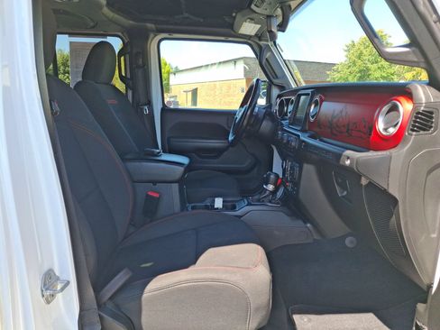 Used 2022 Jeep Wrangler Unlimited Rubicon AWD/4WD image 24