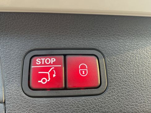 Certified 2024 Mercedes-Benz GLS 580 4MATIC image 13