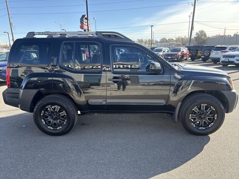 Used 2015 Nissan Xterra S w/ Value Package image 6