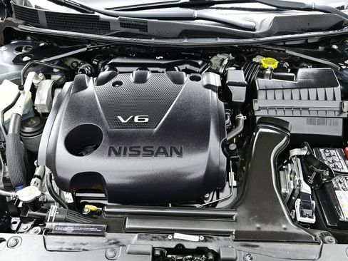 Used 2023 Nissan Maxima SV w/ Floor Mat Group image 18