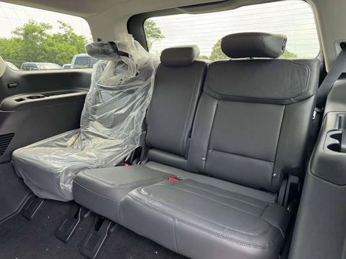 New 2026 Ford Expedition Active AWD/4WD image 14