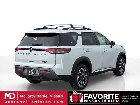 New 2026 Nissan Pathfinder Platinum image 5