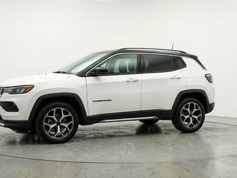 Used 2025 Jeep Compass Limited AWD/4WD image 3