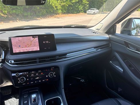 Certified 2025 INFINITI QX60 Luxe AWD/4WD image 15