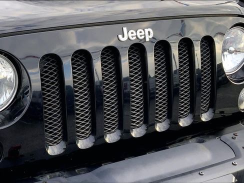 Used 2016 Jeep Wrangler Rubicon image 26