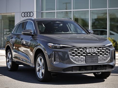 New 2026 Audi Q5 Premium AWD/4WD image 2