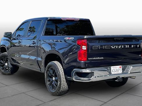 Used 2022 Chevrolet Silverado 1500 LT AWD/4WD image 11