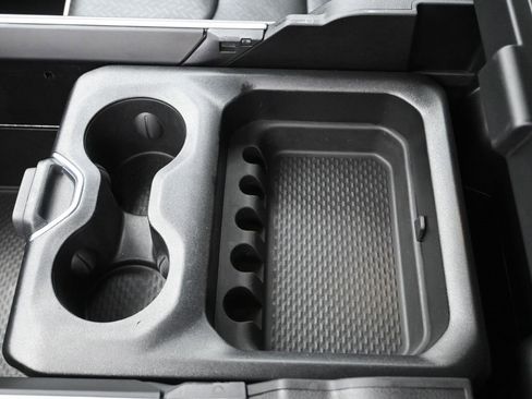 Used 2025 RAM 1500 Laramie image 19